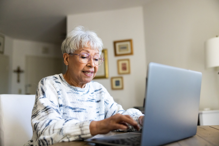 A senior looking up requirements for spousal benefits.